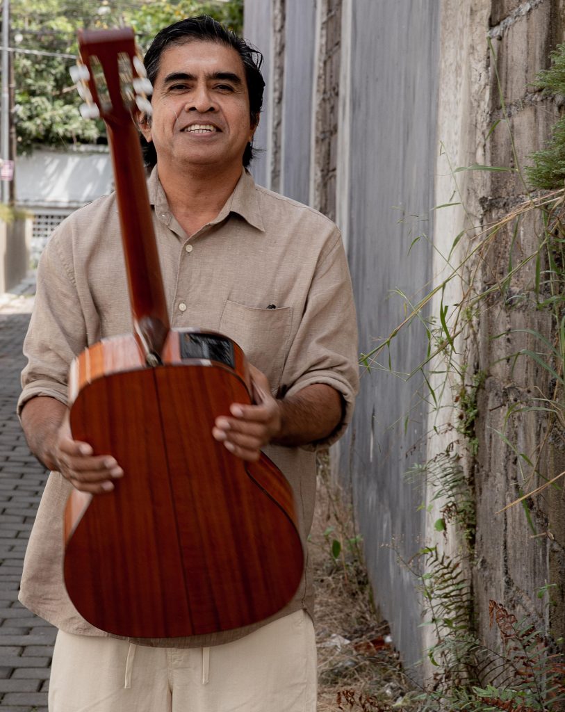 singer guitarist bali
